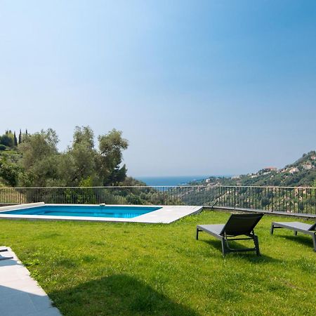 Jolie Maison Au Calme Menton Eksteriør billede